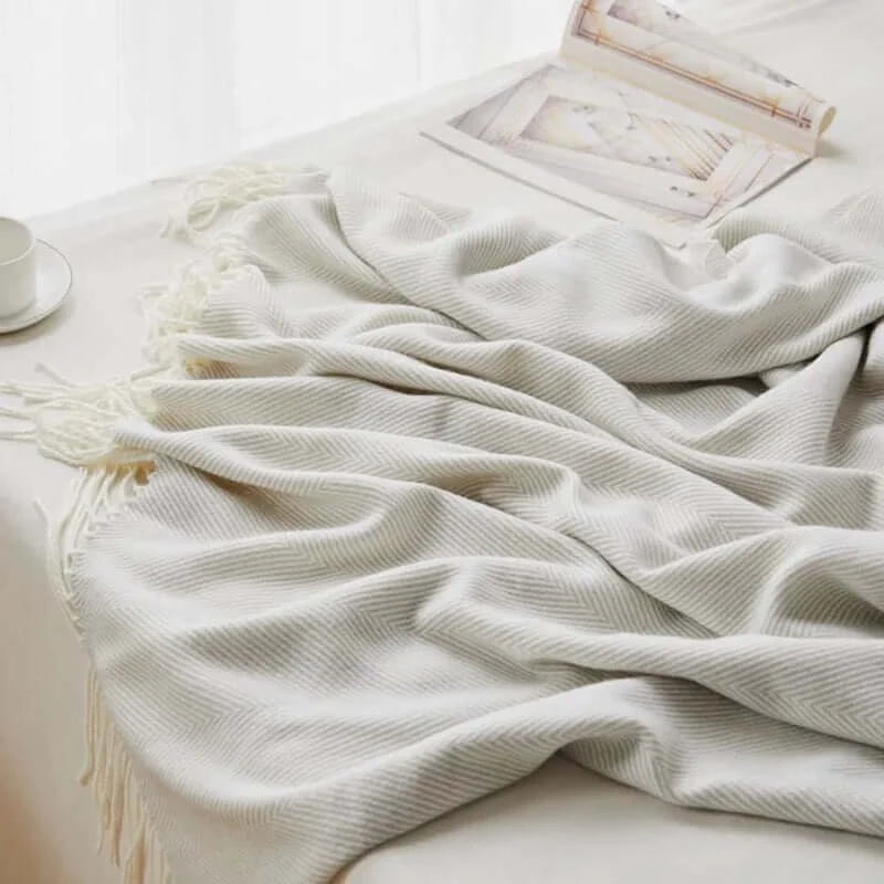 Super Soft Yarn-Dyed Blanket with herringbone pattern
